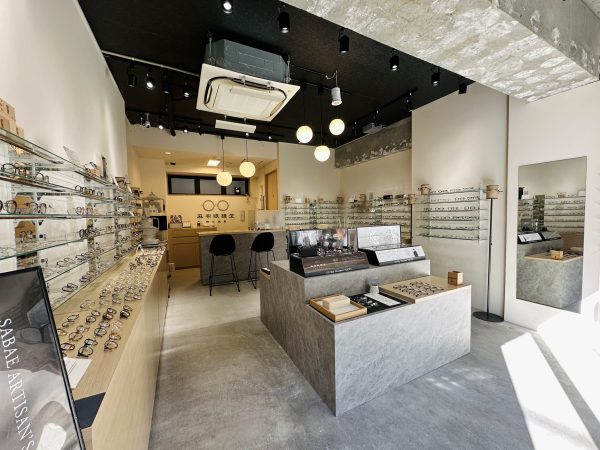 オーマイグラス東京 原宿店